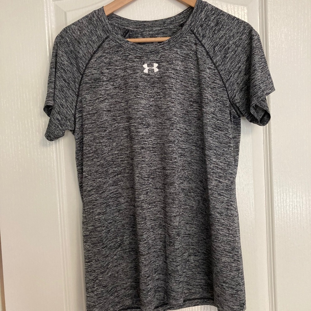 Grey Under Armour exercise short sleeve shirt